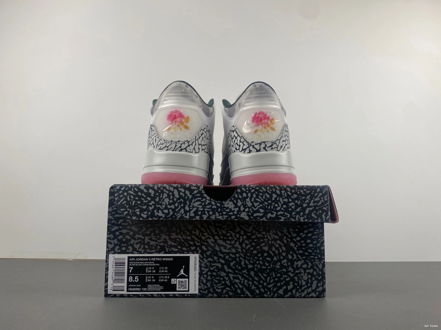 Jordan - Men's 3 HM6993-100 Wings Retro 0915